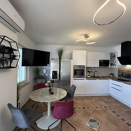 Apartamento Pool Galeb *