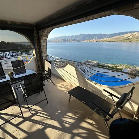 Pool Galeb * Pag Town