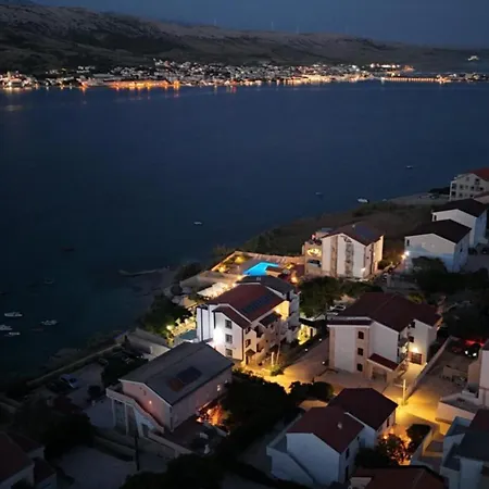 Pool Galeb * Pag Town