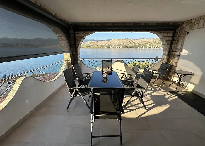 Apartment Pool Galeb Pag Town