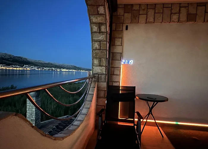 Apartment Pool Galeb Pag Town